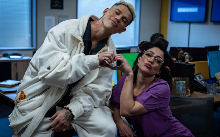 José Loreto e Carol Castro nos bastidores da série 'Jogo Cruzado'