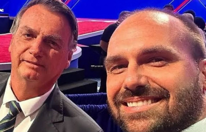 Jair Bolsonaro e Eduardo Bolsonaro