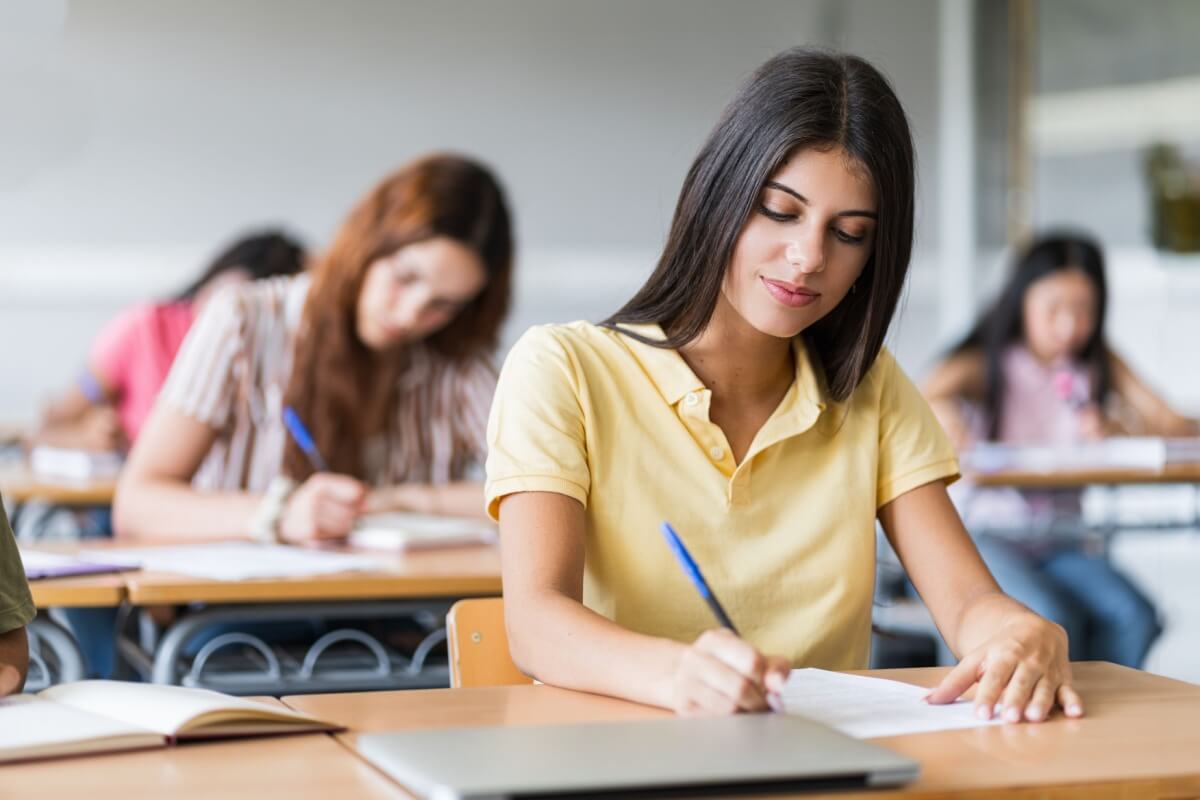 Os simulados são uma etapa fundamental na preparação para o vestibular 