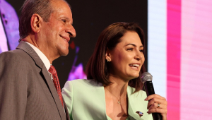 O Presidente Nacional do Partido Liberal, Valdemar Costa Neto, a Presidente Nacional do PL Mulher, Michelle Bolsonaro, durante o encerramento do Encontro Nacional de Mandatárias do Partido Liberal realizado no CICB