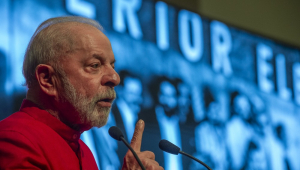 Lula participa do Encontro Naconal do PT, em Brasília
