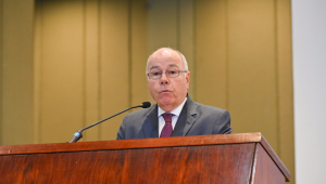 O Ministro Mauro Vieira participa de sessão solene de abertura do Seminário “Diplomacia e Relações Internacionais: Passado, Presente e Futuro”, em comemoração aos 80 anos do Instituto Rio Branco. Foto: Carlos Cruz/MRE.