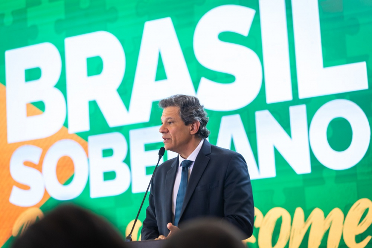 Haddad afirma que governo criará sistema de crédito voltado para exportação