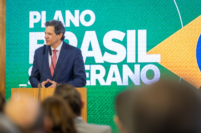 O ministro Fernando Haddad na cerimônia de assinatura da Medida Provisória Brasil Soberano