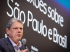 Tarcísio de Freitas durante evento da Warren Investimentos