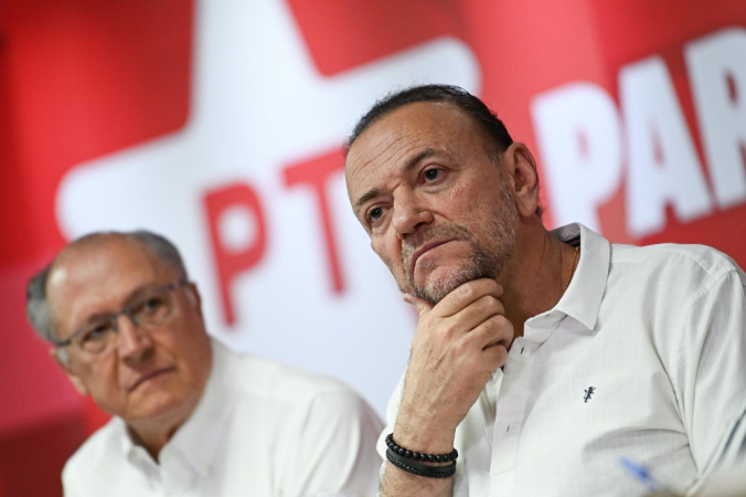 Edinho Silva, presidente do PT, e Geraldo Alckmin (PSB), vice-presidente da República, participam de reunião da Executiva Nacional do Partido dos Trabalhadores