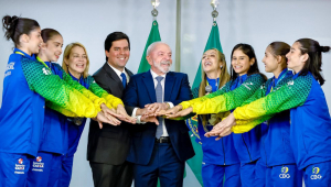 Encontro com atletas da Seleção Brasileira de Ginástica Rítmica, medalhistas do Mundial 2025 Presidente da República, Luiz Inácio Lula da Silva, durante encontro com atletas da Seleção Brasileira de Ginástica Rítmica, medalhistas do Campeonato Mundial 2025. Palácio do Planalto – Brasília (DF) Fotos: Ricardo Stuckert / PR