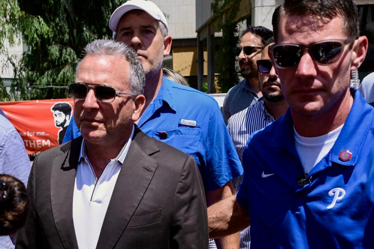 Enviado americano se reúne em Tel Aviv com as famílias dos reféns israelenses