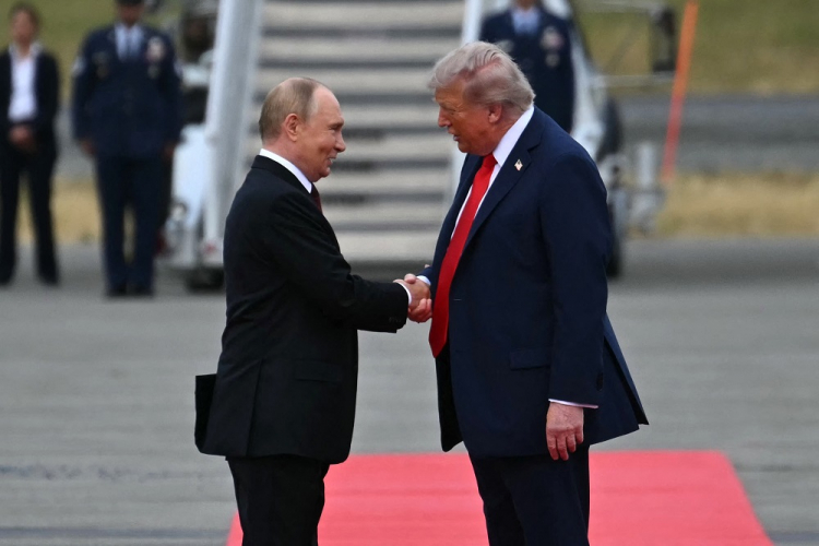 afp__20250815__69n77dw__v2__highres__topshotusukrainerussiaconflictsummittrumpputin-1-750x500 Trump diz que pediu ‘pessoalmente’ a Putin para não atacar Kiev por 1 semana