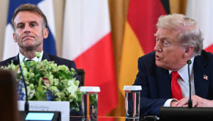 Emmanuel Macron e Donald Trump durante reunião em Washington