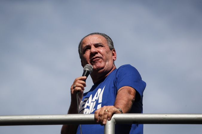 O pastor Silas Malafaia discursa em ato de apoio ao ex-presidente do Brasil, Jair Bolsonaro (PL), realizado na Avenida Paulista, no centro de São Paulo