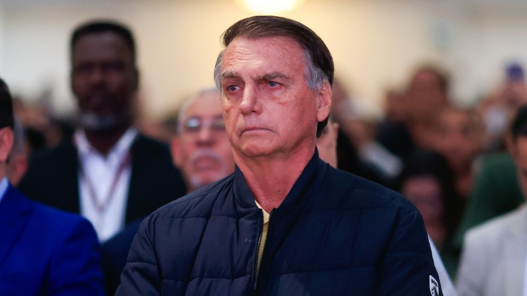 Saiba o que pode acontecer com Bolsonaro após parecer da PGR sobre medidas cautelares