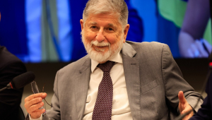 O assessor especial para Assuntos Internacionais, Celso Amorim, em audiência na Comissão de Relações Exteriores e Defesa Nacional da Câmara