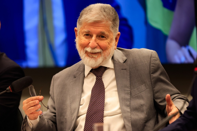O assessor especial para Assuntos Internacionais, Celso Amorim, em audiência na Comissão de Relações Exteriores e Defesa Nacional da Câmara