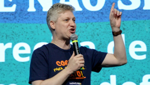 O deputado federal Marcel Van Hattem (Novo-RS) fez duras críticas ao atual governo durante evento de lançamento da pré-candidatura do governador de Minas Gerais, Romeu Zema, para presidente do Brasil