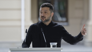 Zelensky anuncia que vários membros de sua equipe se reunirão na sexta-feira (29) em Nova York com representantes do governo de Trump