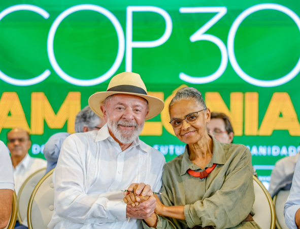 Lula e Marina Silva em cerimônia de divulgação dos investimentos do Governo Federal para a COP30