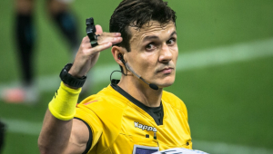 Árbitro Caio Max Augusto Vieira