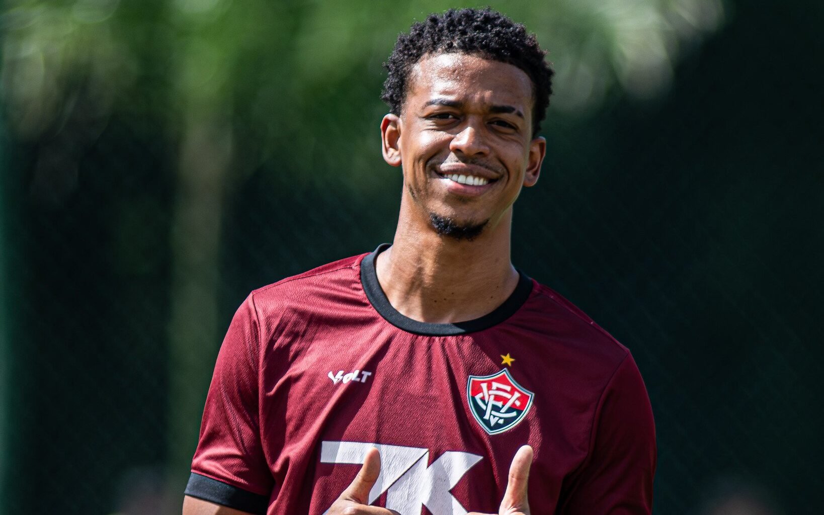 Carlinhos em treino do Vitória