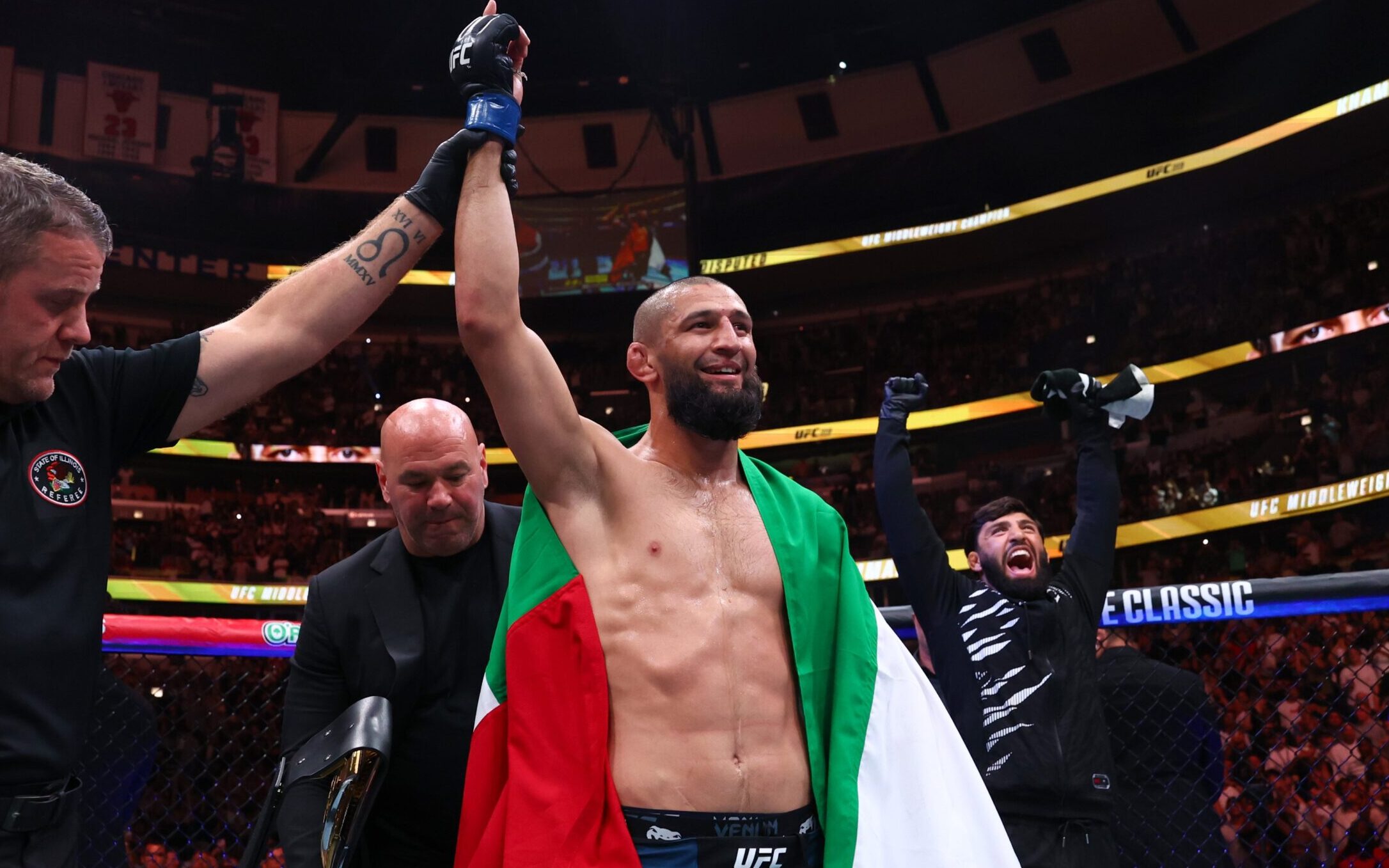 Chimaev após vitória sobre Du Plessis no UFC 319 