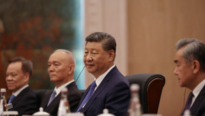 Xi Jinping recebe os primeiros líderes estrangeiros que participarão de uma reunião da cúpula internacional