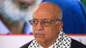 Ataque aéreo israelense matou o primeiro-ministro do governo do Iêmen controlado pelos rebeldes, Ahmed al-Rahawi