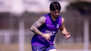 Rodrigo Garro durante treinamento do Corinthians