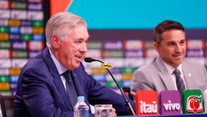 Carlo Ancelotti e Rodrigo Caetano durante convocação da Seleção para os dois últimos jogos das Eliminatórias