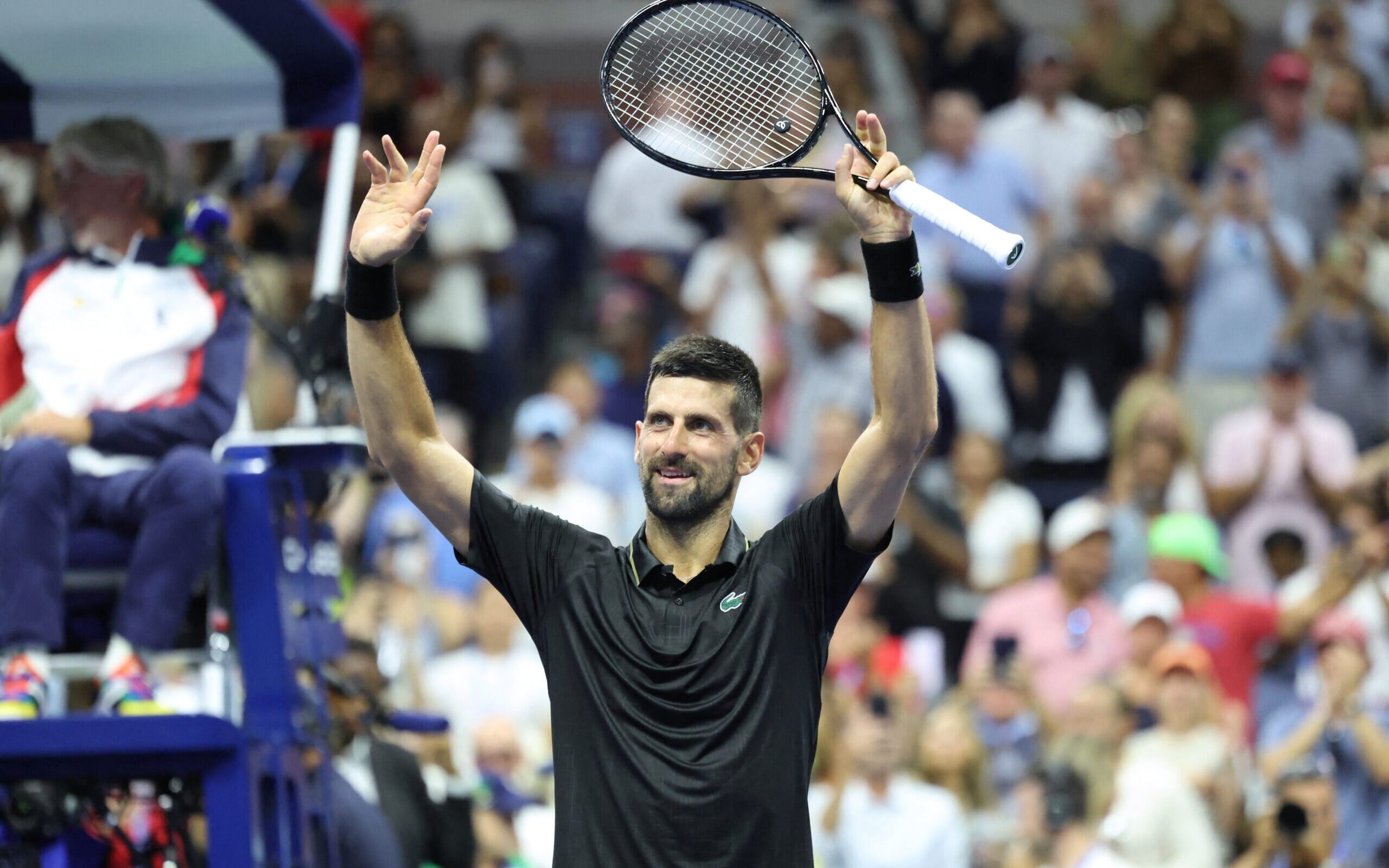 Djokovic comemora vitória na estreia do US Open 