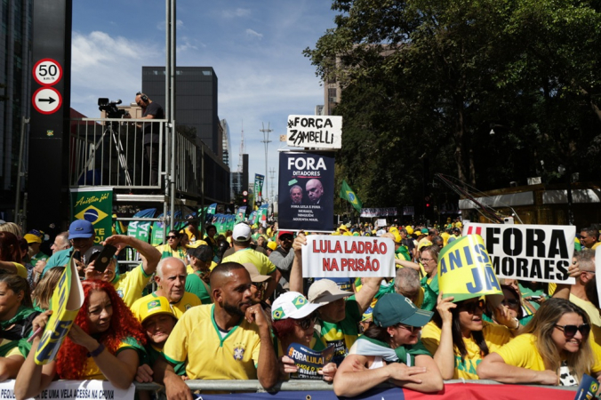 Apoiadores do ex-presidente do Brasil, Jair Bolsonaro (PL), fizeram um ato na Avenida Paulista, no centro de São Paulo