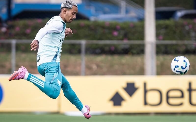 Equipe do Cruzeiro segue preparação para jogo contra o Mirassol, segunda-feira 