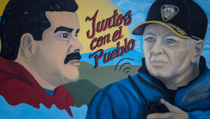 Mural do presidente da Venezuela, Nicolás Maduro (à esq.), ao lado do ministro do Interior, Justiça e Paz, Diosdado Cabello, nesta quarta-feira, em uma rua de Caracas