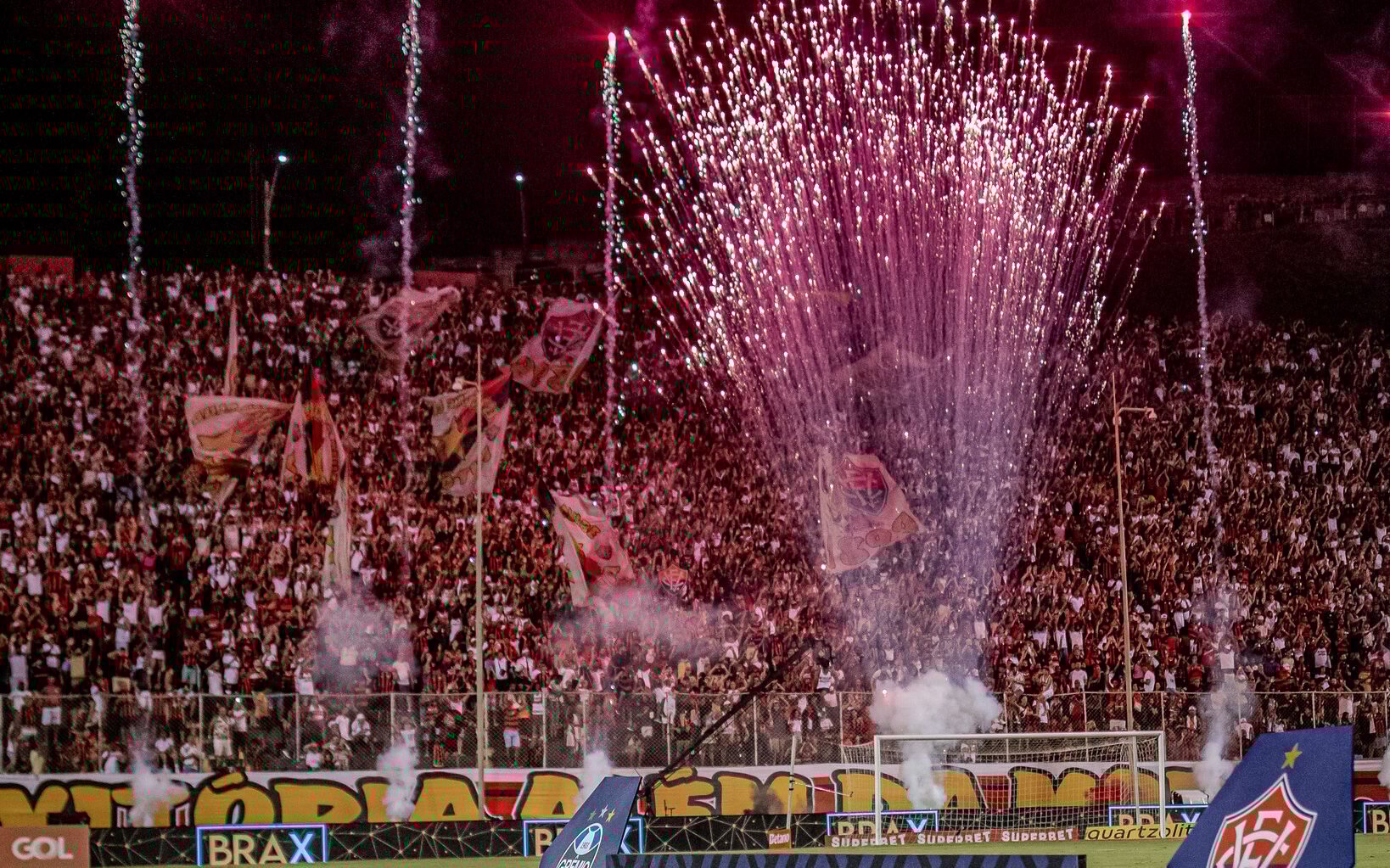 Festa da torcida do Vitória no Barradão 