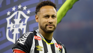 Neymar em partida contra o Cruzeiro, pela 19ª rodada do Campeonato Brasileiro