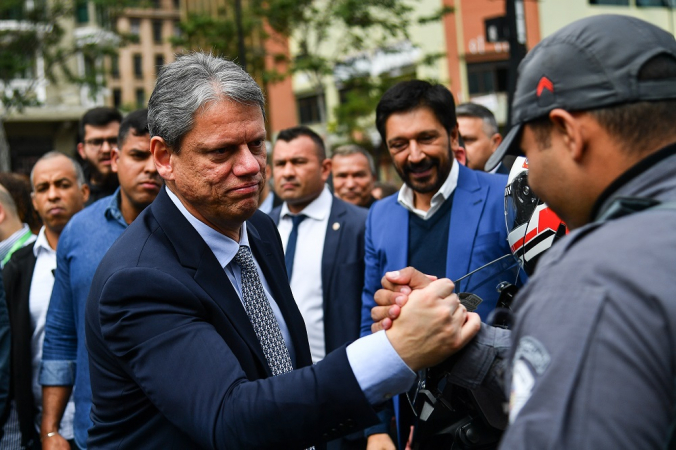 O governador de São Paulo, Tarcísio de Freitas ( REPUBLICANOS) e o prefeito da capital, Ricardo Nunes (MDB) participam da entrega de 100 câmeras do programa Smart Sampa acopladas em motos da Guarda Civil Metropolitana e da Polícia Militar