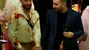 Gil do Vigor e Diego Hypólito são vistos de mãos dadas em show