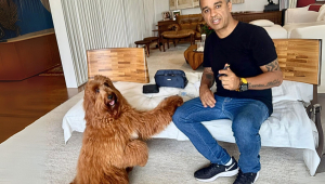 Glauco Lima realiza diversos treinamentos de cães para detecção de diabetes com amostras reais e testemunha a evolução das famílias após a inserção do novo amigo na rotina de casa
