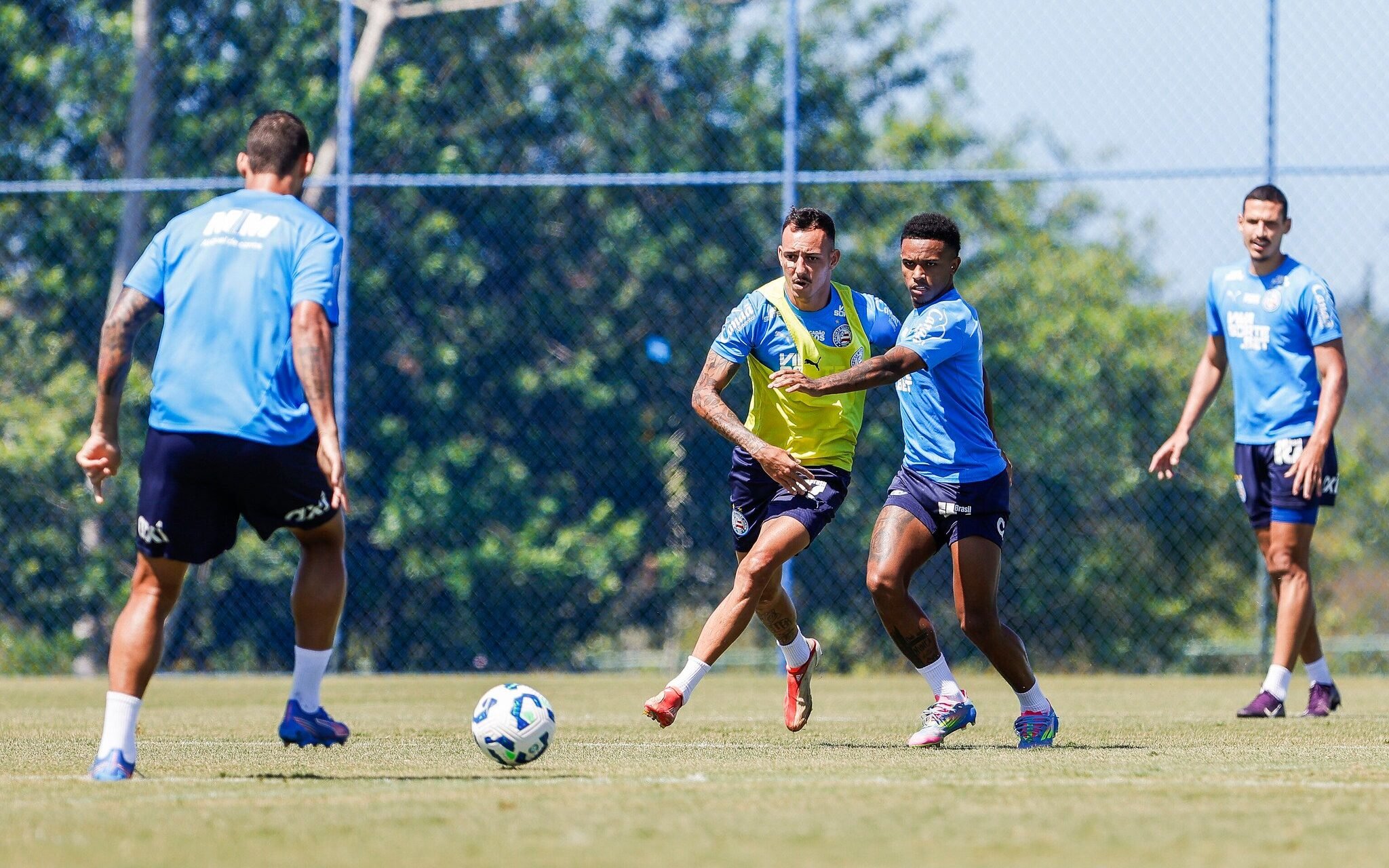 Iago e Kayky em treino do Bahia 