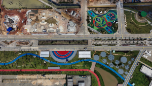 Vista aérea da construção do Parque da Cidade em Belém, Pará, Brasil, tirada em 16 de junho de 2025. O Brasil sediará a conferência climática da ONU, COP30, em novembro, na cidade amazônica de Belém. (Foto de Carlos Fabal / AFP)