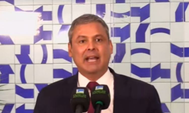Líder do PT na Câmara dos Deputados pede ao STF a prisão preventiva de Bolsonaro: ‘Domiciliar não foi suficiente’