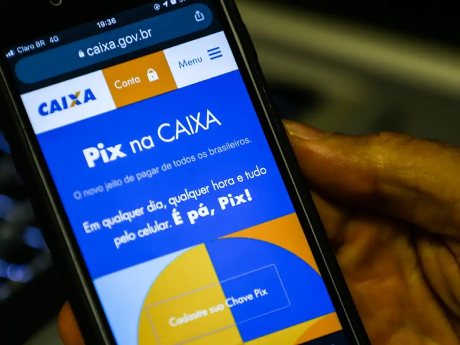 Pix bate recorde e registra 290 milhões de transações em um único dia