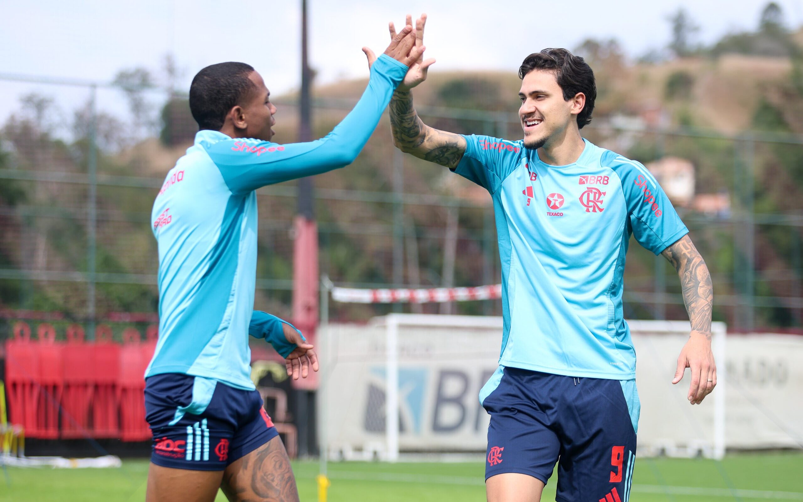 Pedro durante treino do Flamengo 