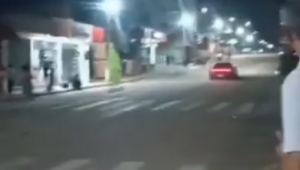 O Porsche 911 Carrera momentos antes do acidente em m Grão Pará (SC)