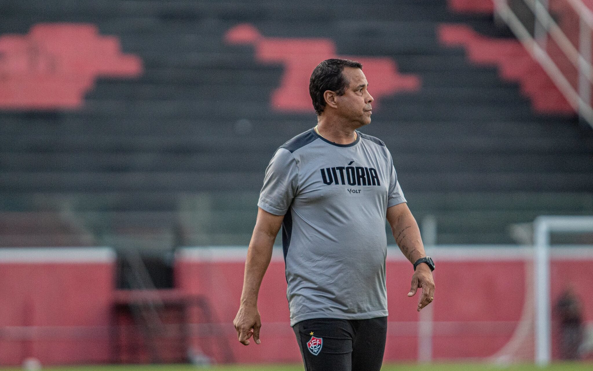 Rodrigo Chagas comanda o Vitória interinamente 