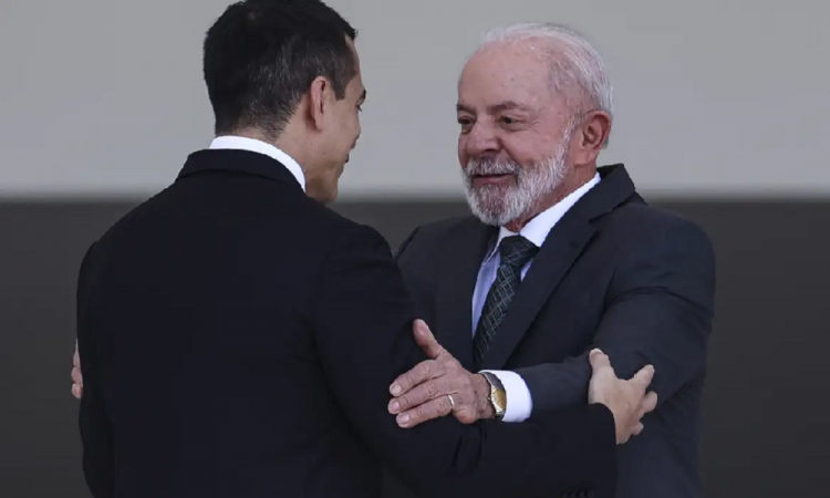 Lula e Noboa