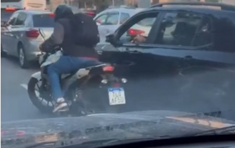 Motorista reage a tentativa de assalto em trânsito no Brooklin e atira em criminoso