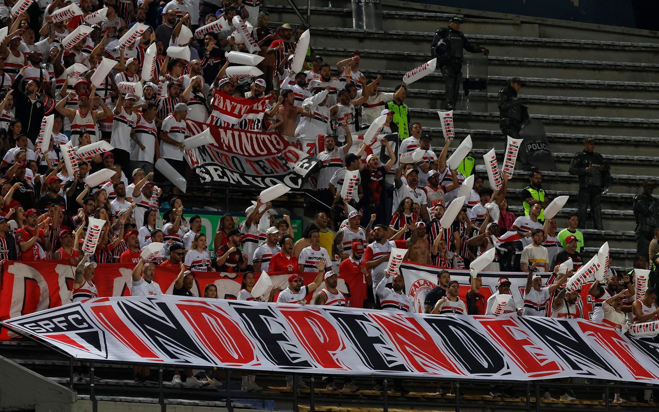 Torcidas brigaram no final do jogo