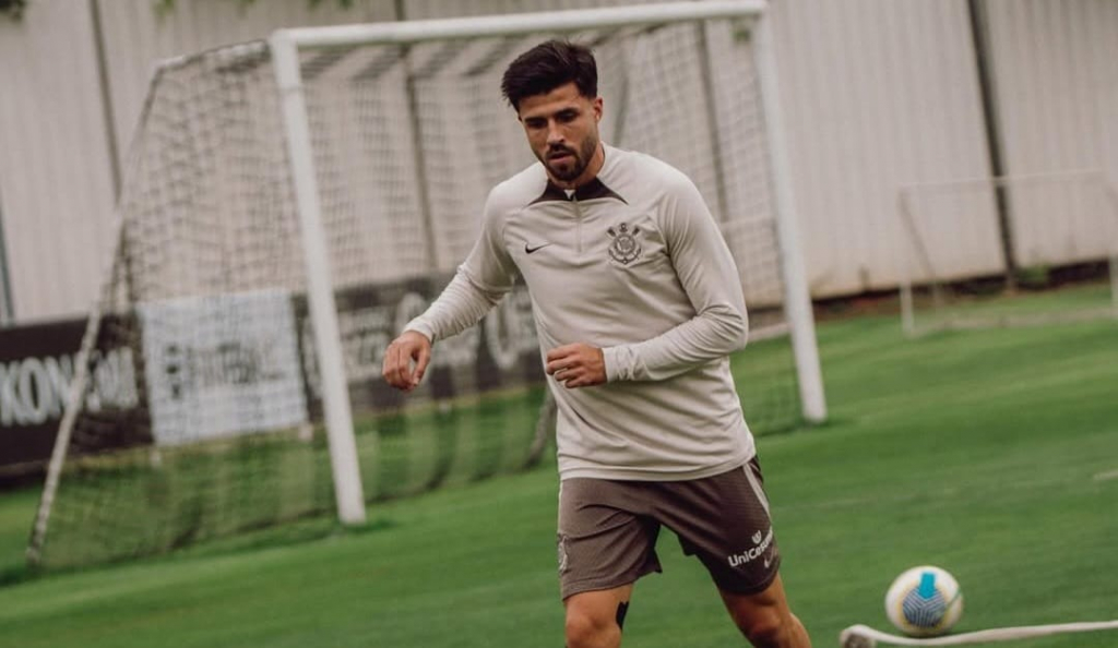 Hernández revela falta de justificativa para afastamento e cita crise no Corinthians: ‘Dá pena’