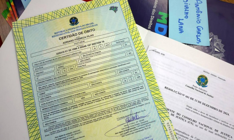 Famílias de 63 vítimas da ditadura recebem atestado de óbito corrigido