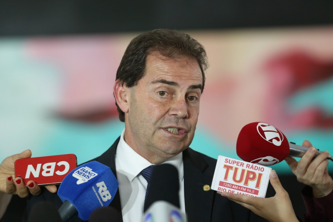 Deputado Paulo Pereira da Silva, o Paulinho da Força, fala à imprensa no Palácio do Planalto